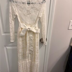 Elegant Lace Long Sleeve Dress in Cream